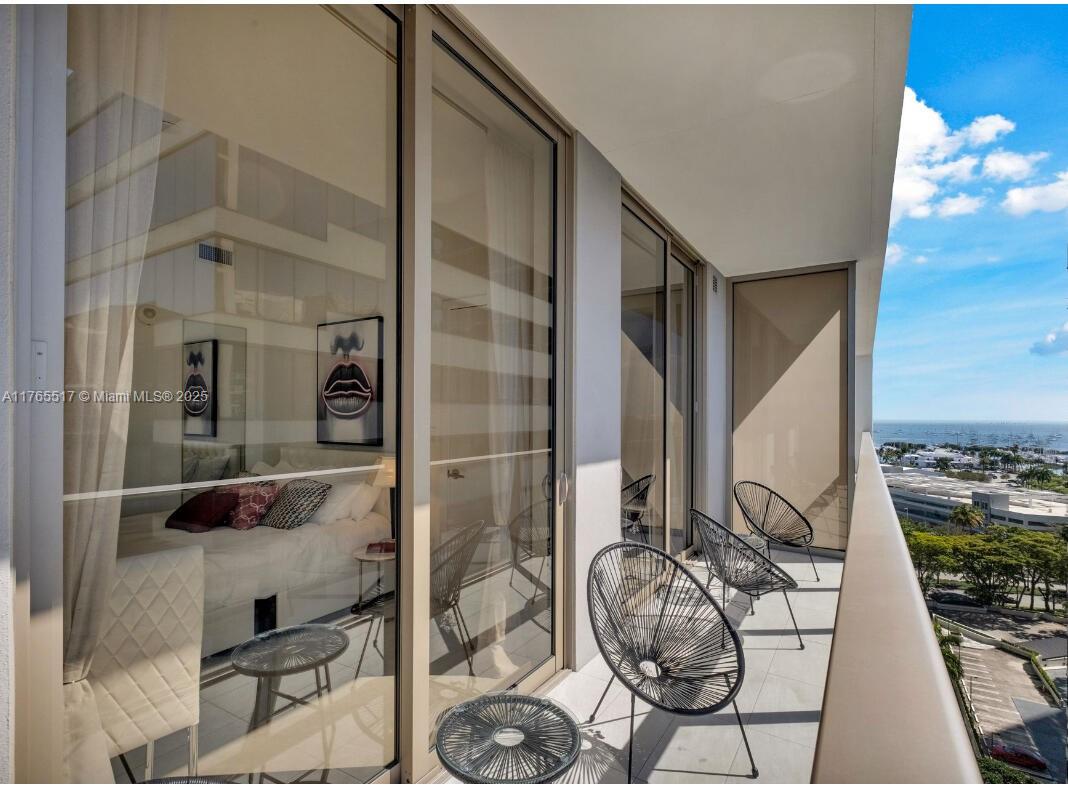 INT IN COMMON ELEMENTS - Residential