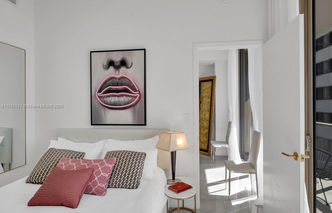 INT IN COMMON ELEMENTS - Residential