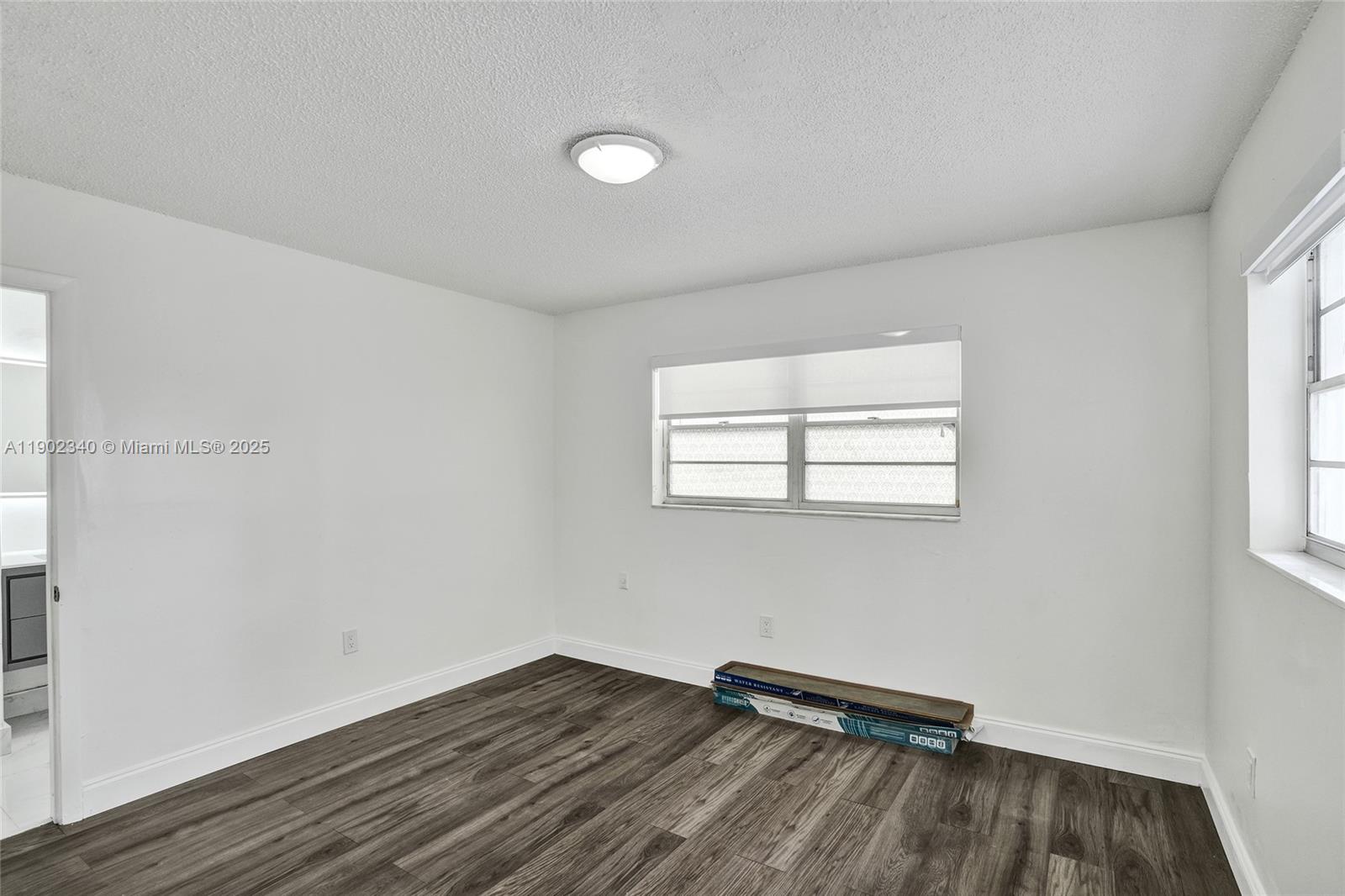 PALM SPRINGS SUB SEC A 4T - Residential Lease