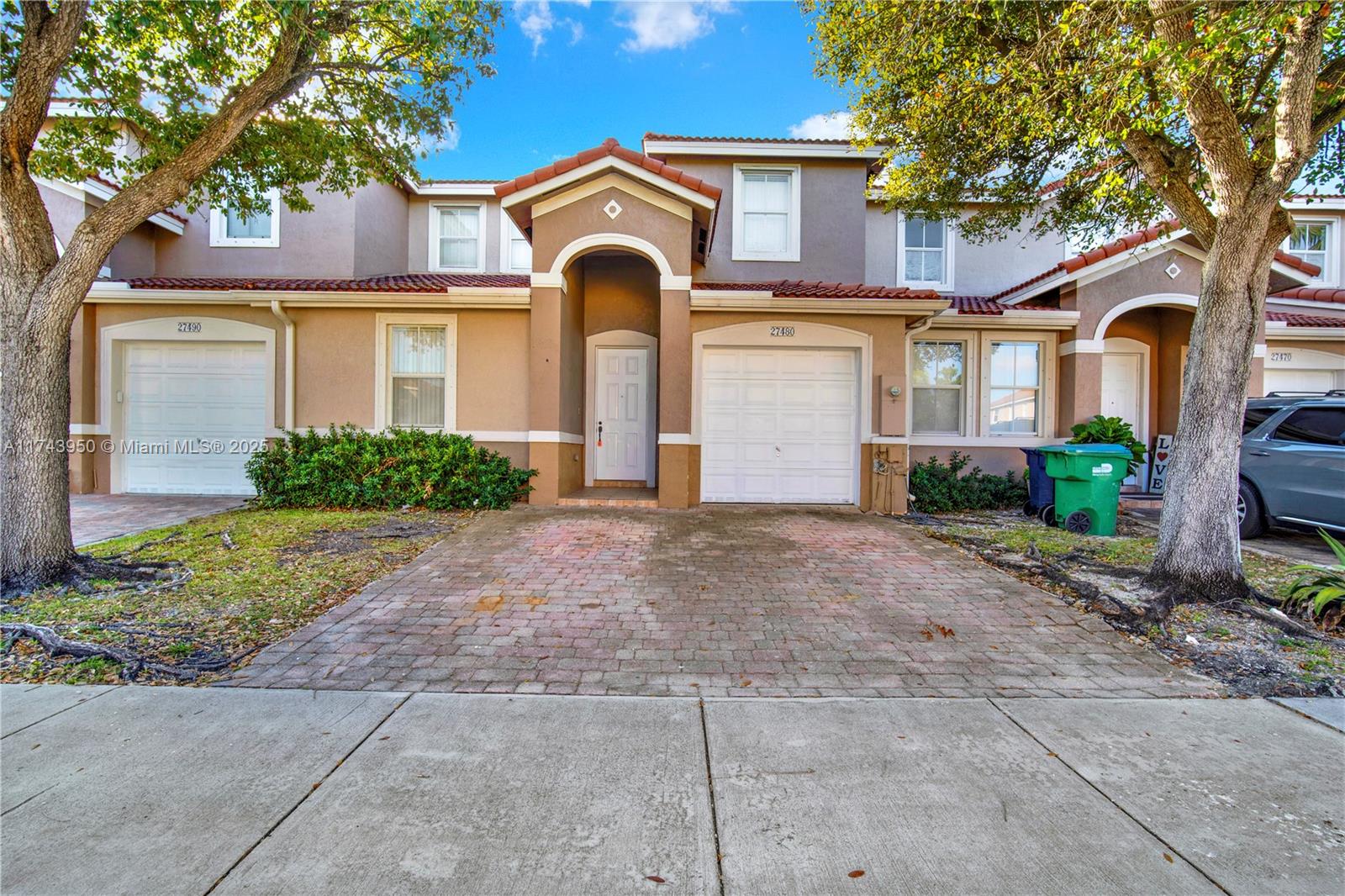 27480 Sw 138th Path, Homestead, Miami-Dade County, Florida - 4 Bedrooms  
3 Bathrooms - 