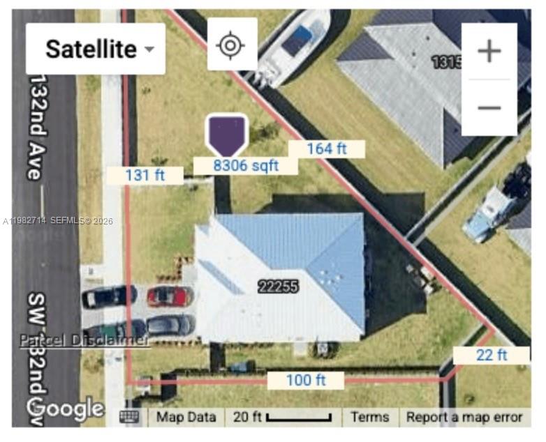 TRIANGLE OAKS - Residential