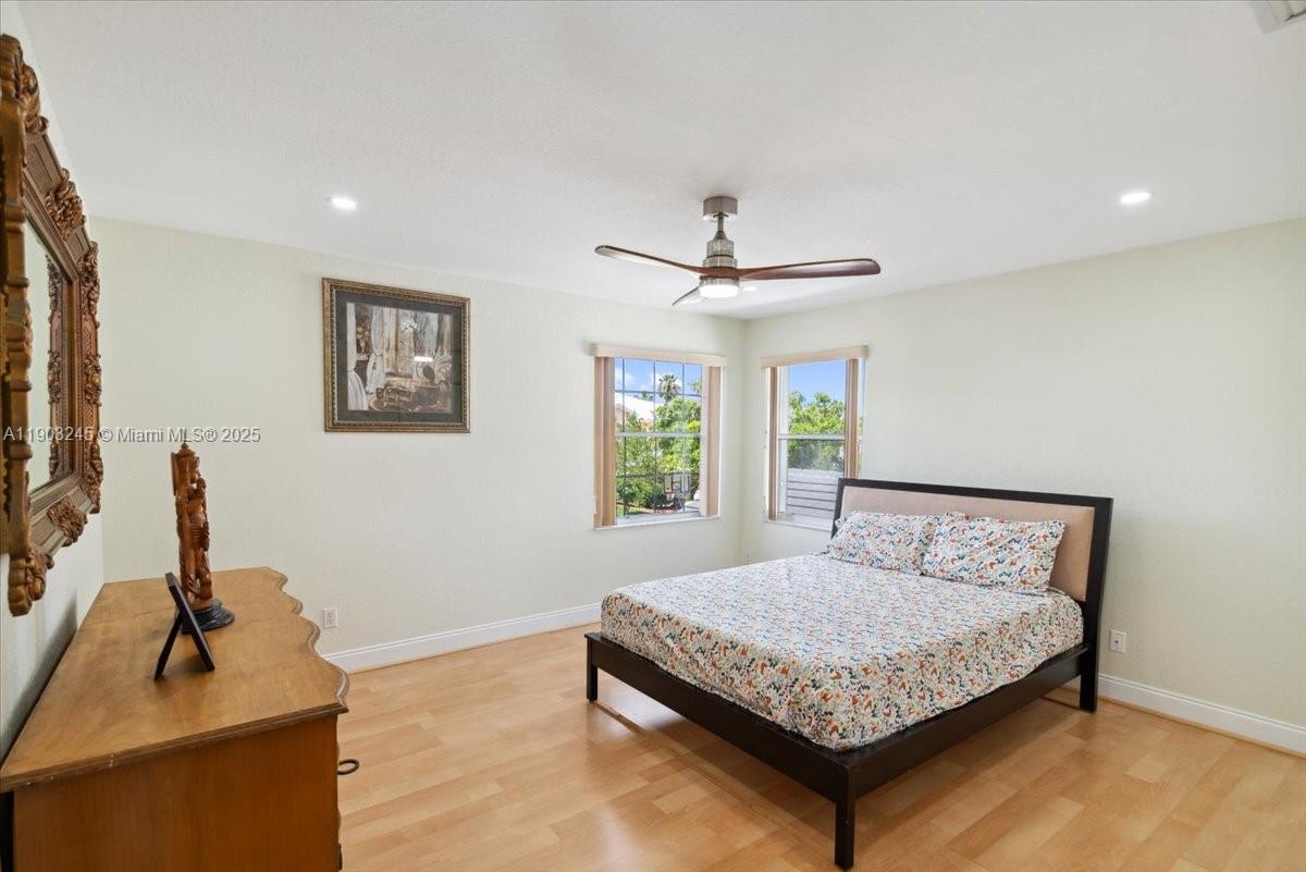 SILVER LAKES PHASE III RE - Residential