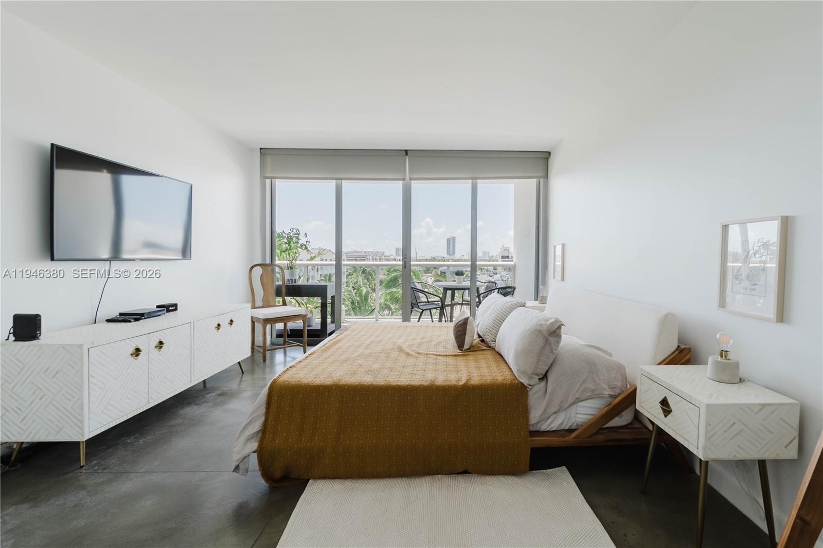 SUNSET HARBOUR NORTH CONDO - Residential