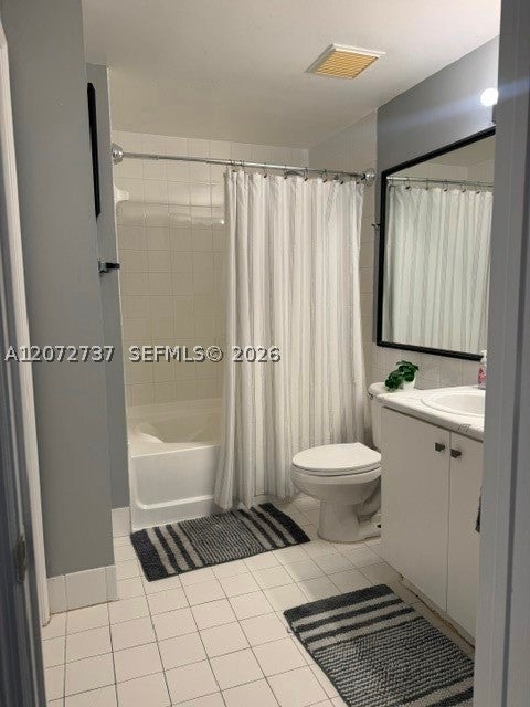 5085 NW 7th St 512