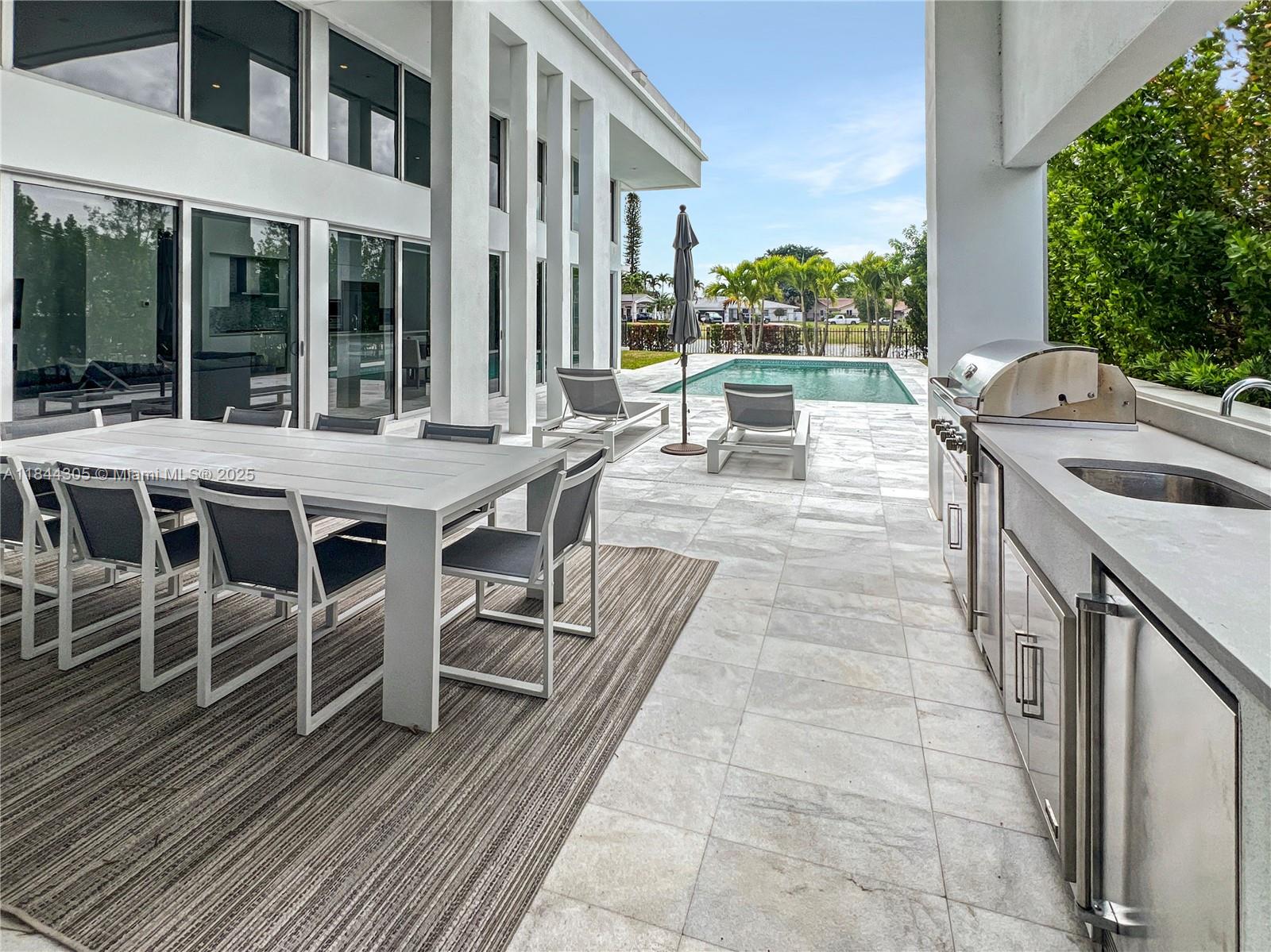 WESTON ESTATES - Residential