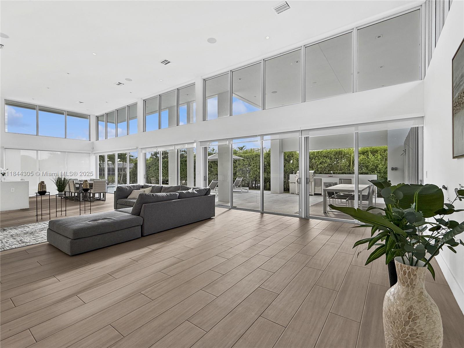 WESTON ESTATES - Residential