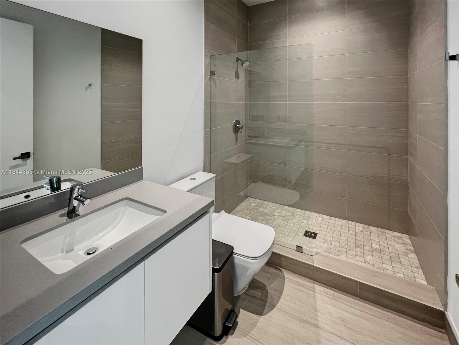 WESTON ESTATES - Residential