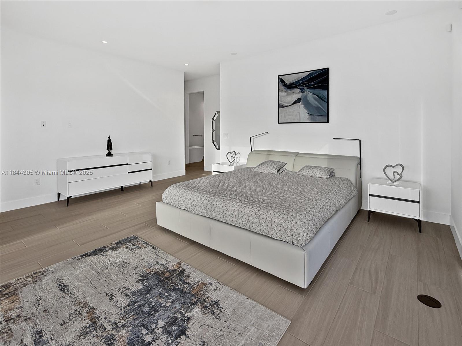 WESTON ESTATES - Residential