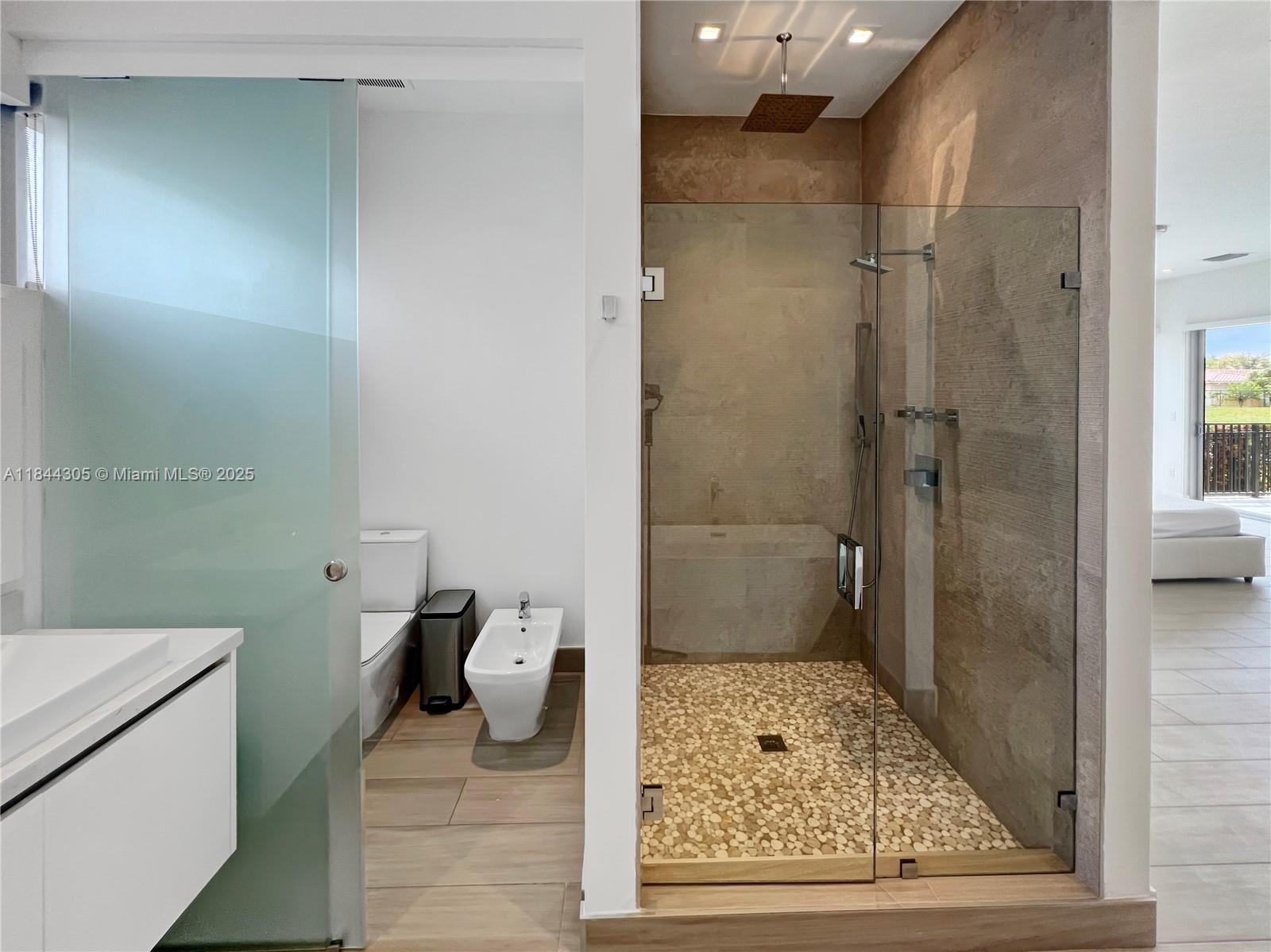 WESTON ESTATES - Residential