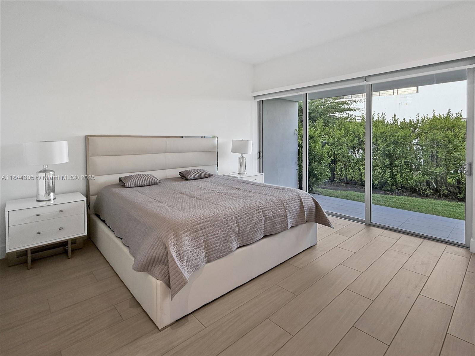 WESTON ESTATES - Residential