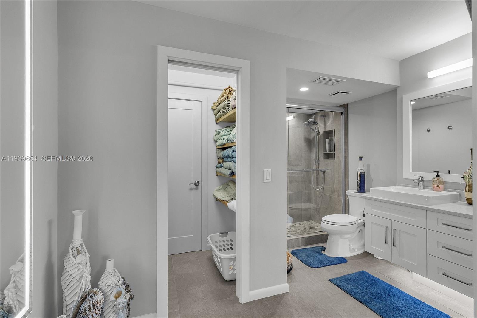 SOUTH SEAS WEST CONDO APT - Residential