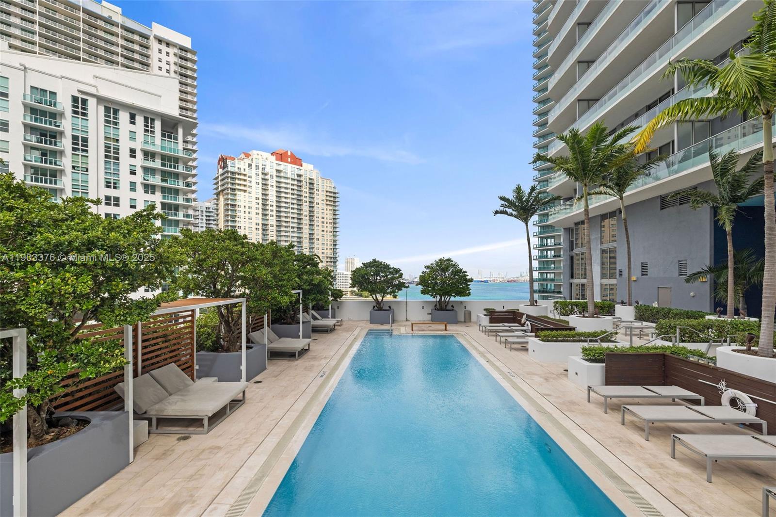 BRICKELL HOUSE CONDO - Residential