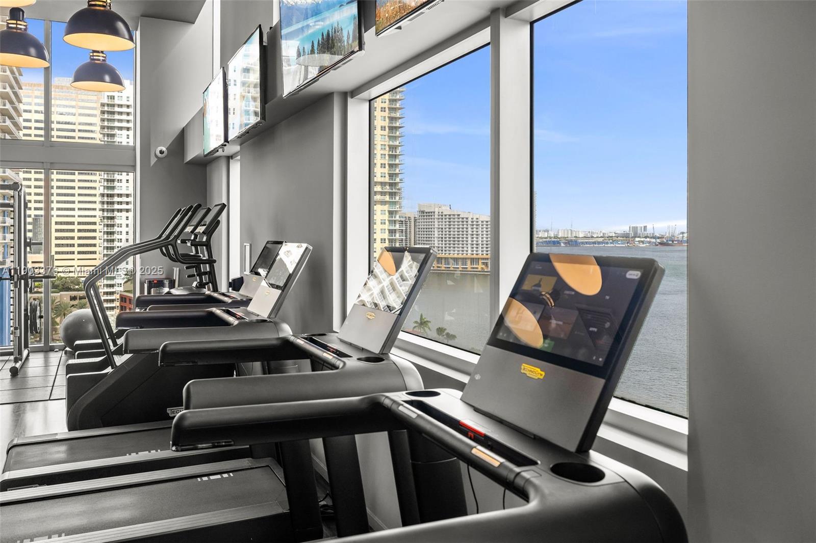 BRICKELL HOUSE CONDO - Residential