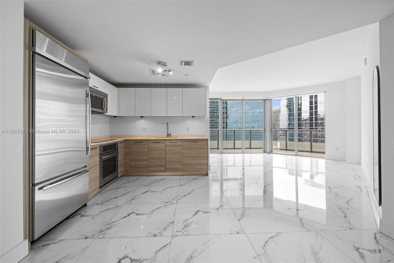 BRICKELL HOUSE CONDO - Residential