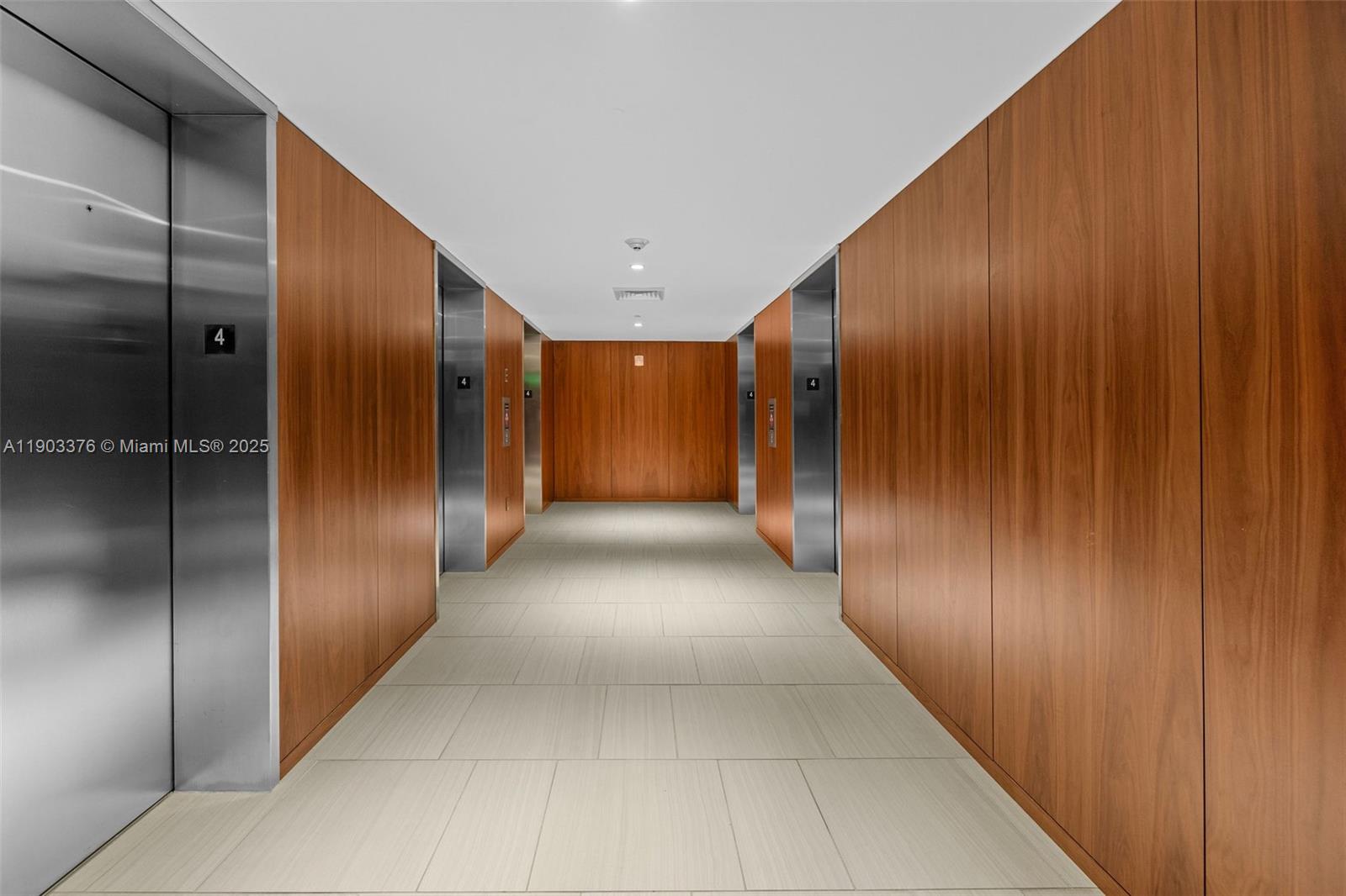 BRICKELL HOUSE CONDO - Residential