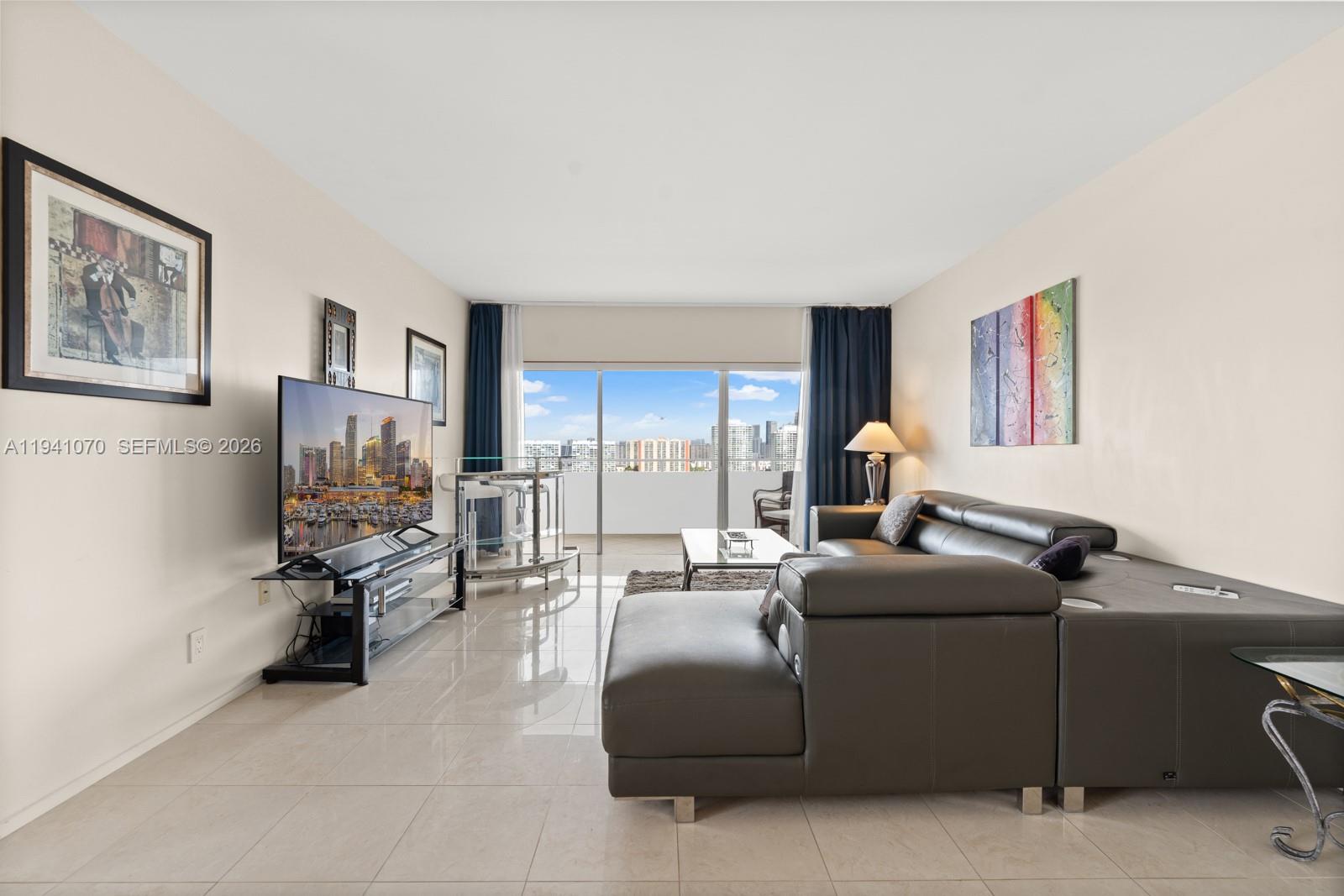 ARLEN HOUSE WEST CONDO - Residential