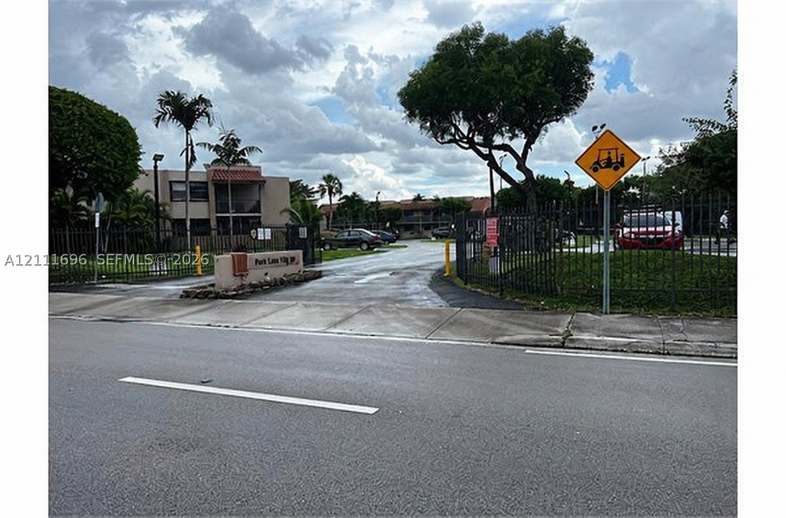280 W Park Dr