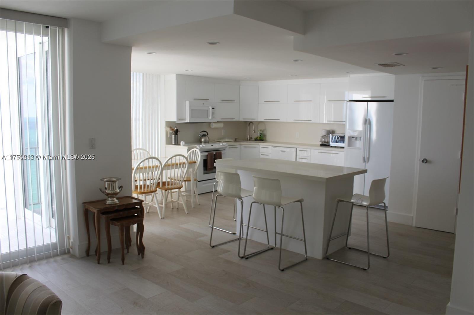 CASA DEL MAR CONDO - Residential Lease