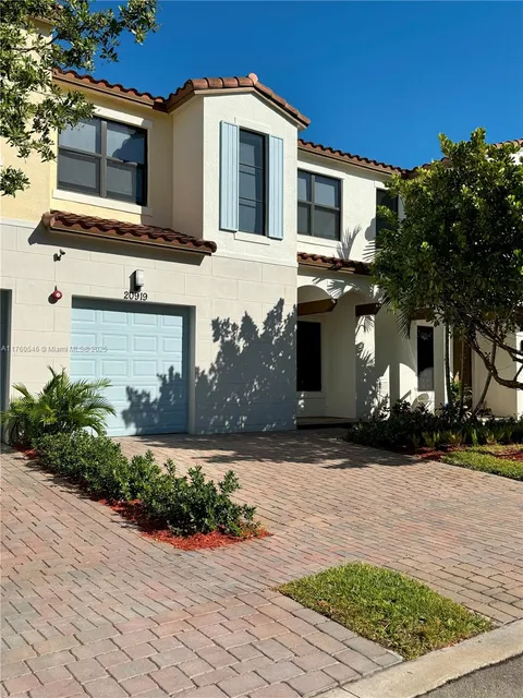 MLS: A11760546