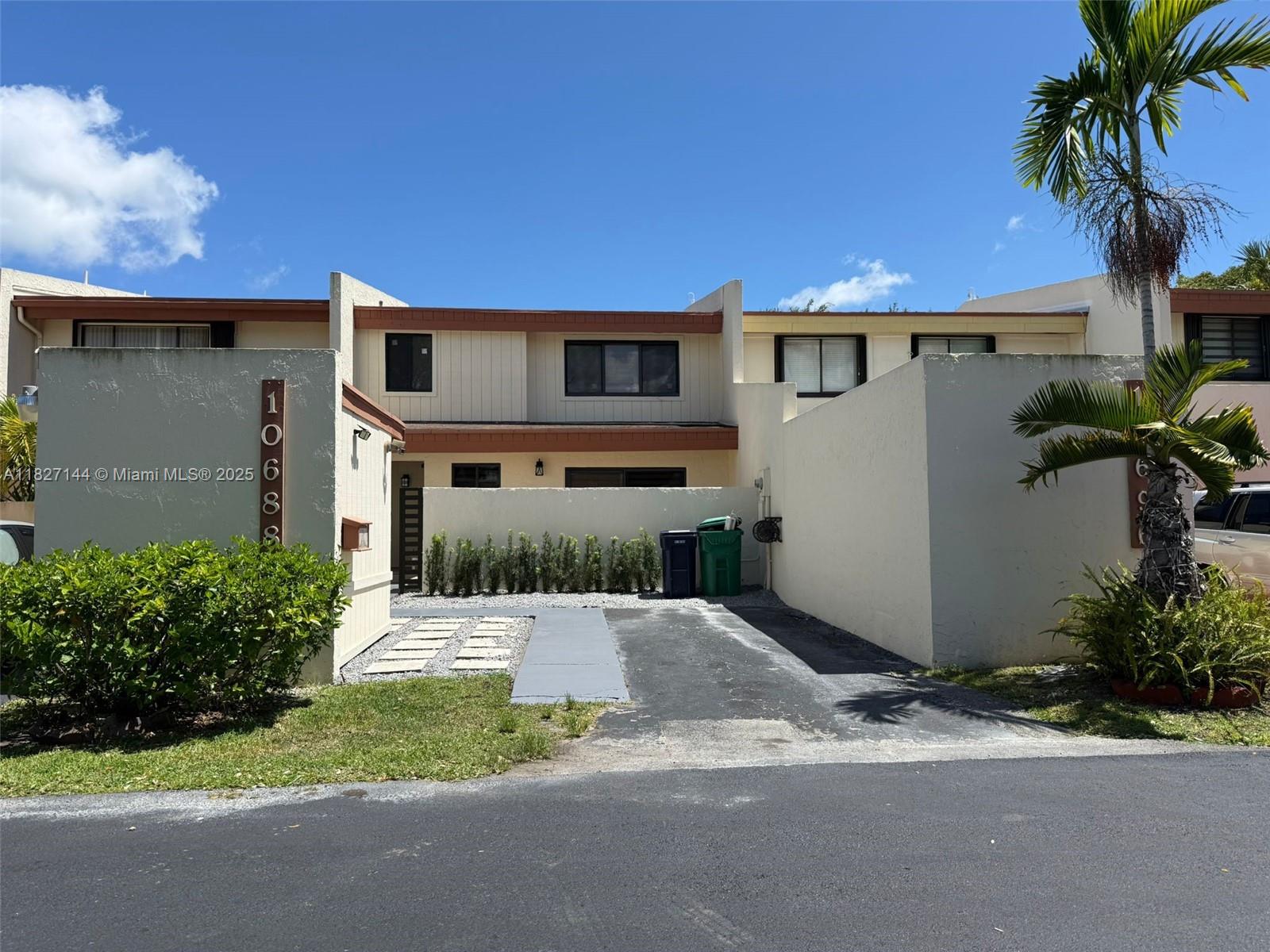 10688 SW 76th Ter 0