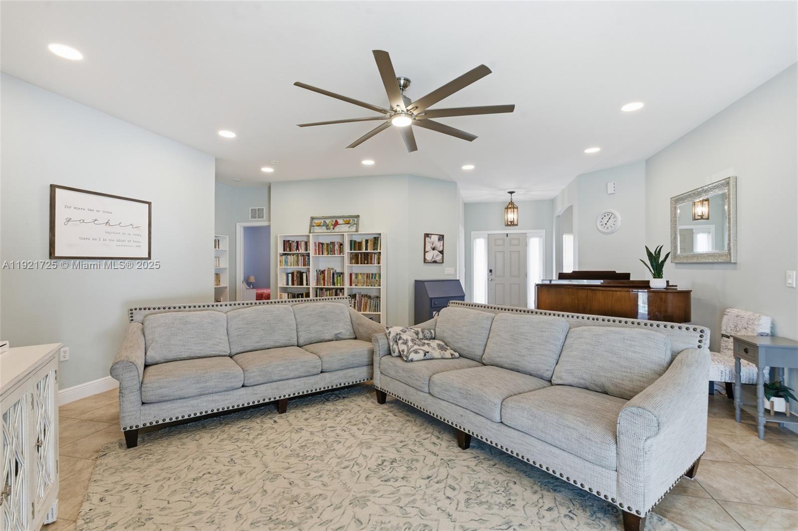 HAWK'S PRESERVE - Residential