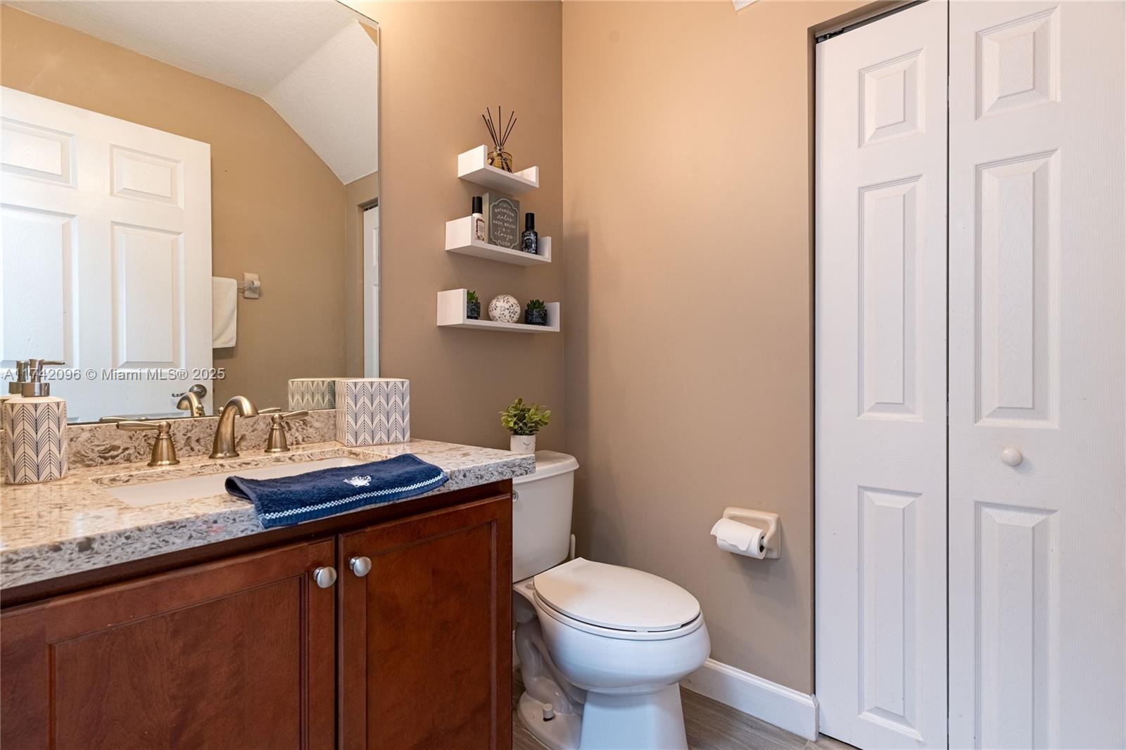 SILVER PALM EAST SEC FOUR - Residential