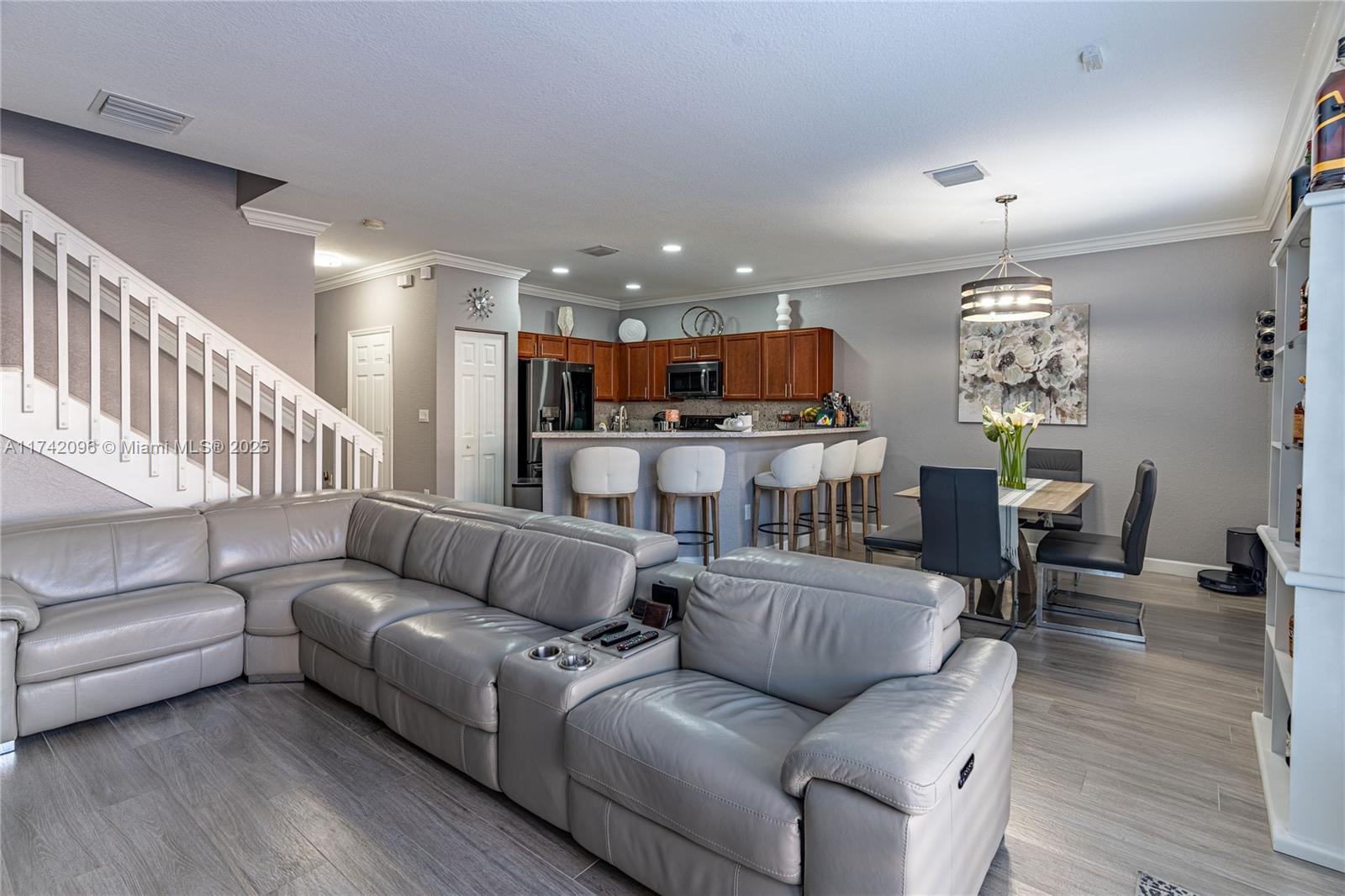 SILVER PALM EAST SEC FOUR - Residential