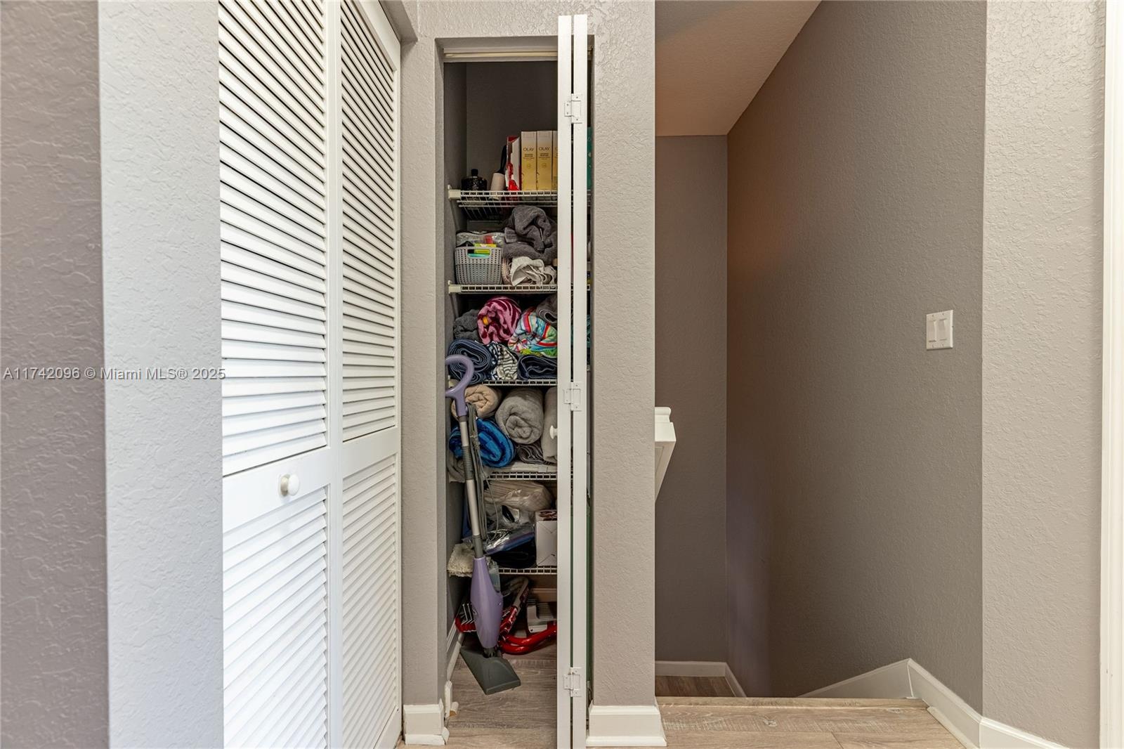 SILVER PALM EAST SEC FOUR - Residential