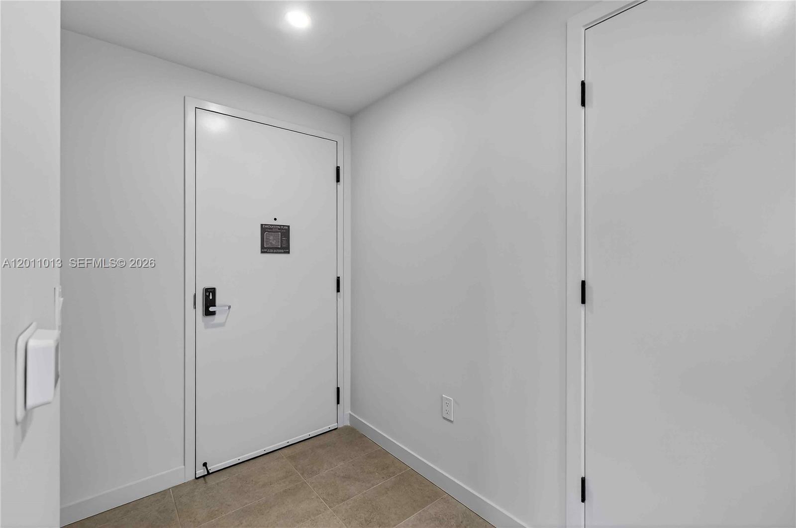 121 NE 5 St 901A
