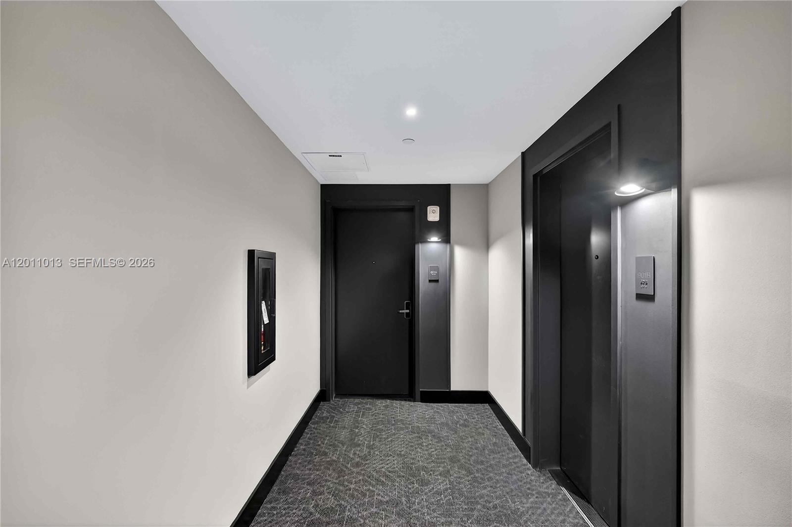 121 NE 5 St 901A