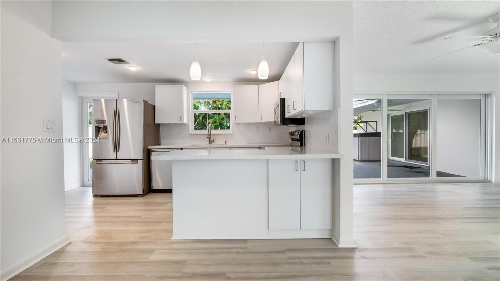 PALMETTO PARK TERRACE UNI - Residential