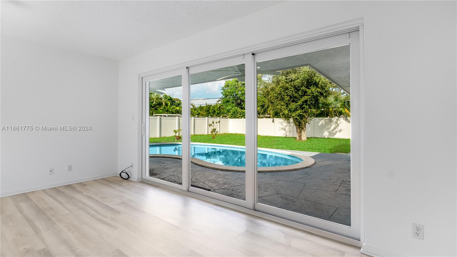 PALMETTO PARK TERRACE UNI - Residential