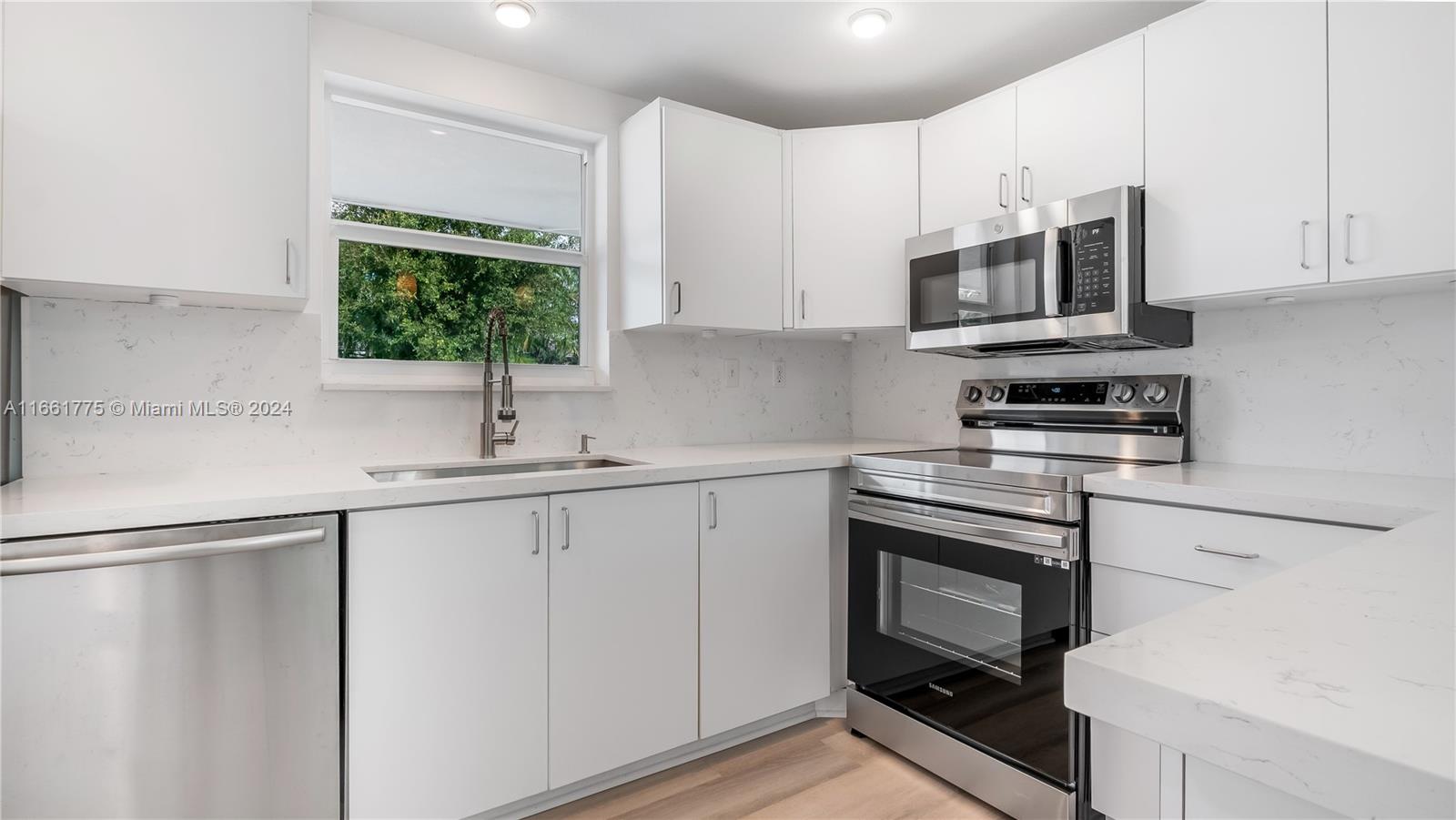 PALMETTO PARK TERRACE UNI - Residential