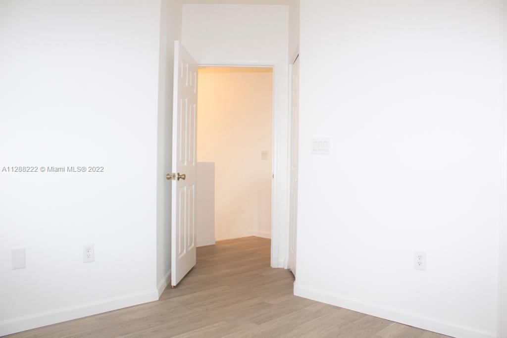 Photo 10 of 17 of 125 Riverwalk Cir townhome