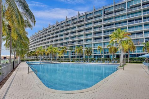 2950 NE 188th St 417 Aventura FL 33180