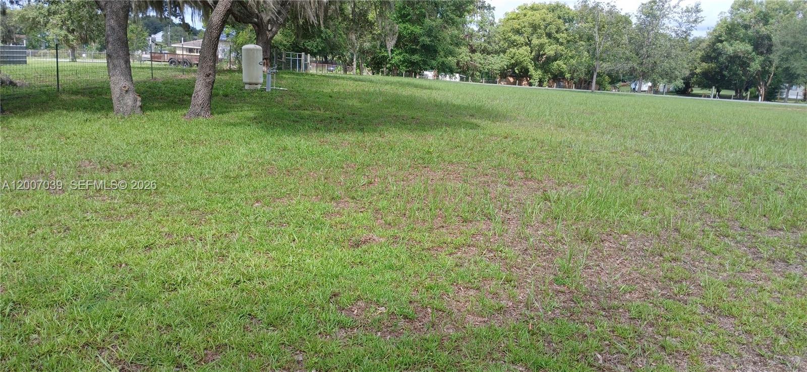 Oak Forest - Land
