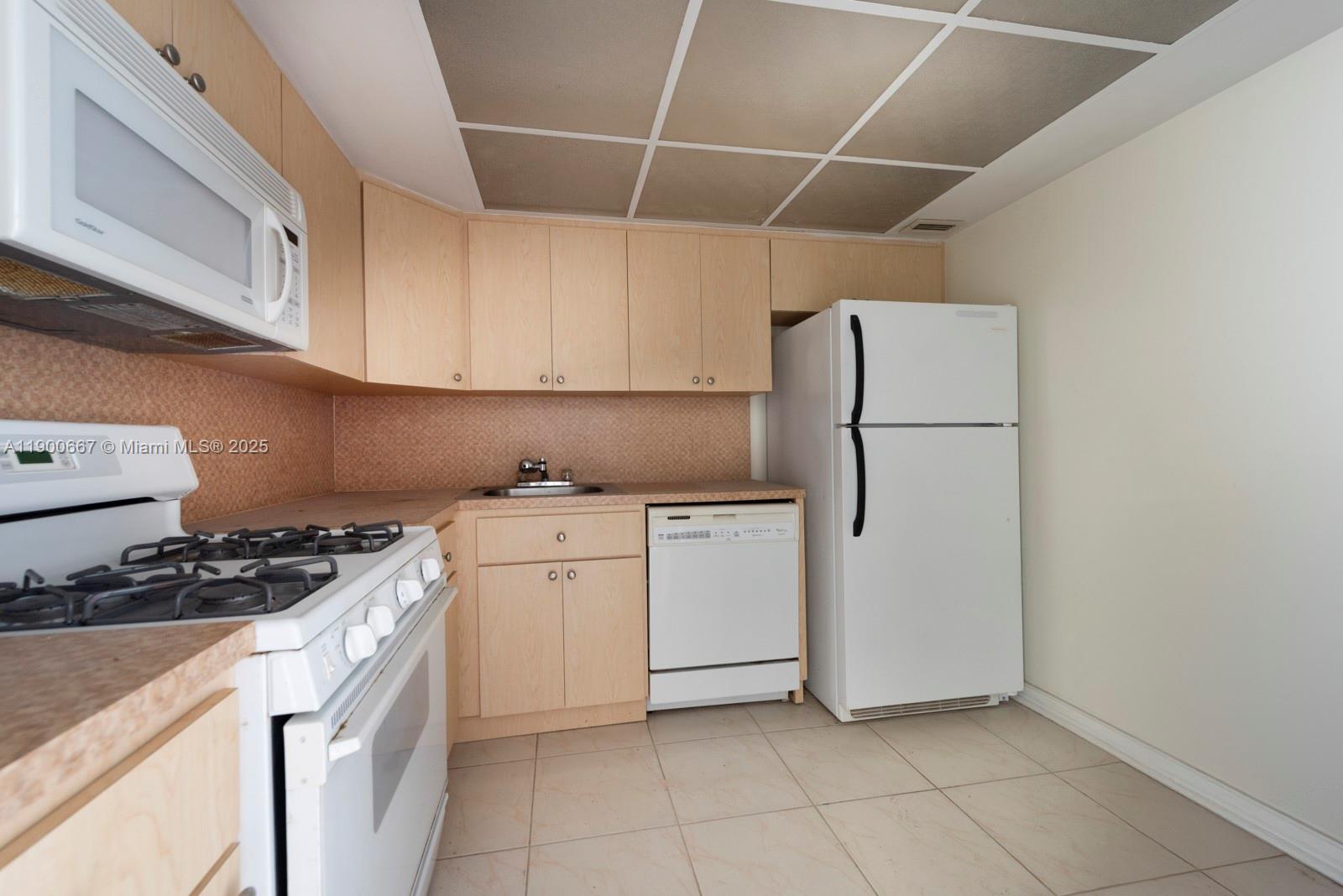 PARKER PLAZA CONDO ESTATE - Residential