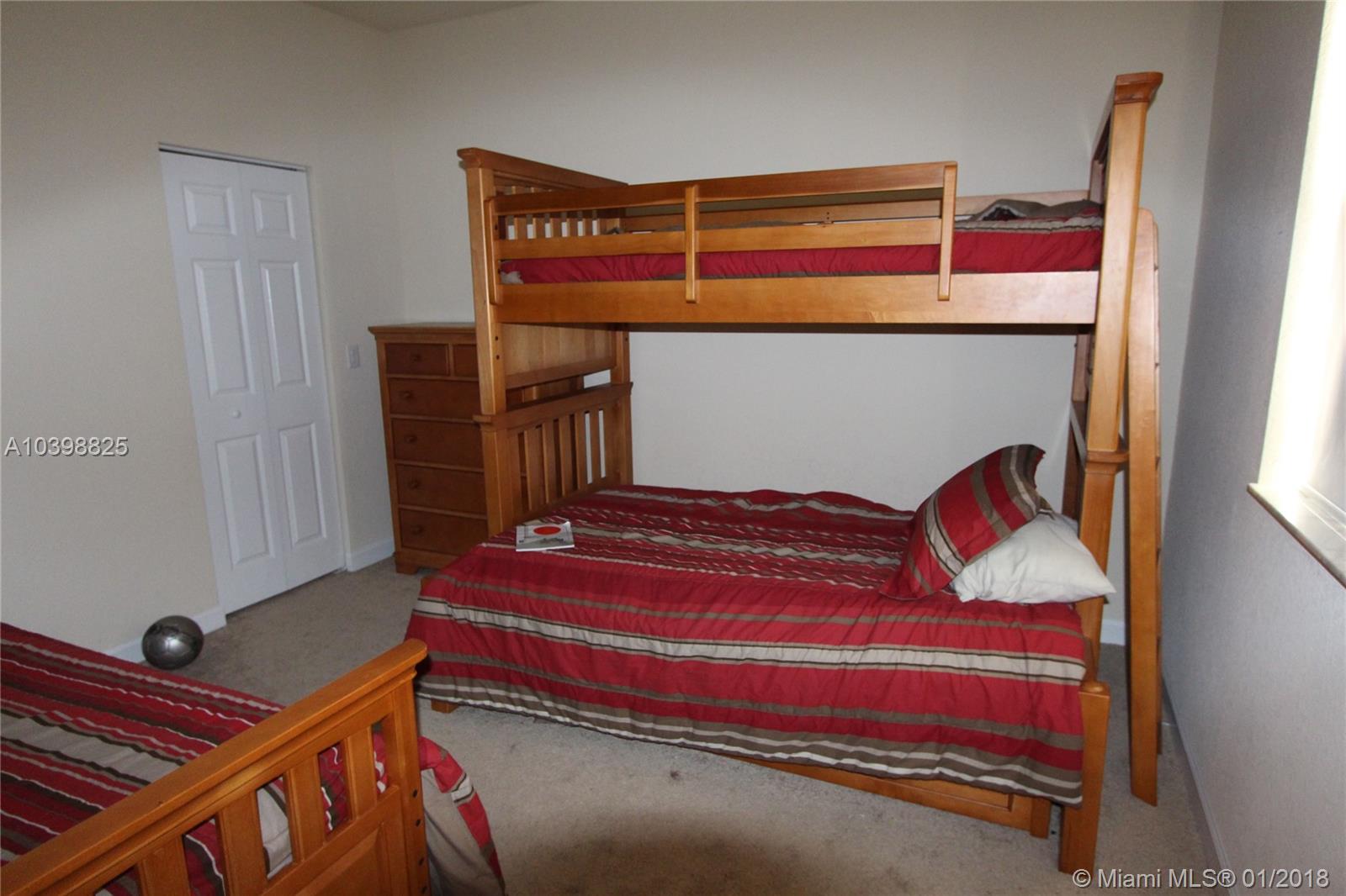 SANTORINI - Residential Lease