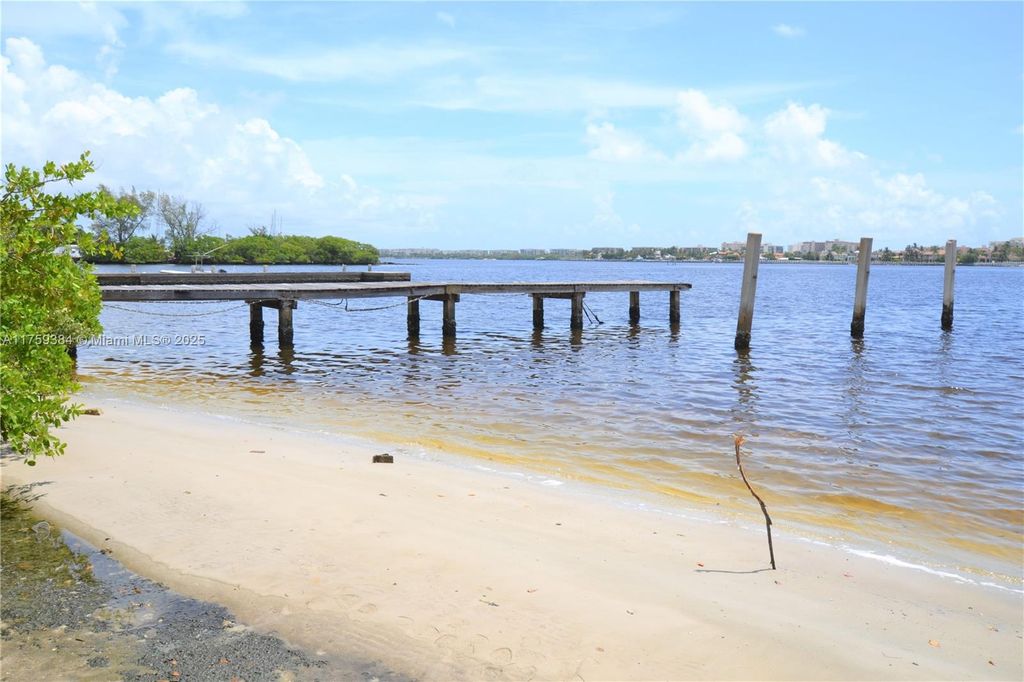 Photo of 211 Sunrise Avenue #1, Lantana, FL 33462 (MLS # A11759384)