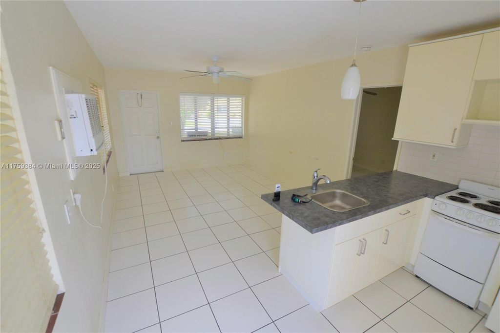 Photo of 211 Sunrise Avenue #1, Lantana, FL 33462 (MLS # A11759384)