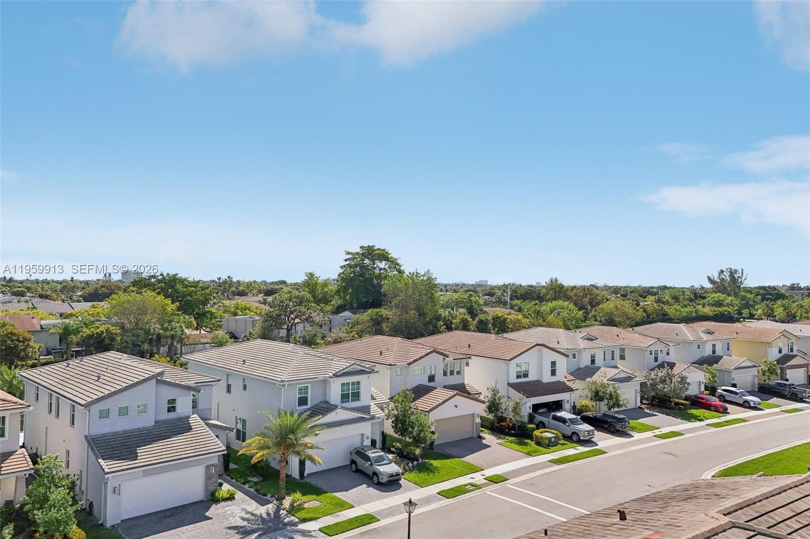 CRYSTAL LAKE 1ST SEC - Residential