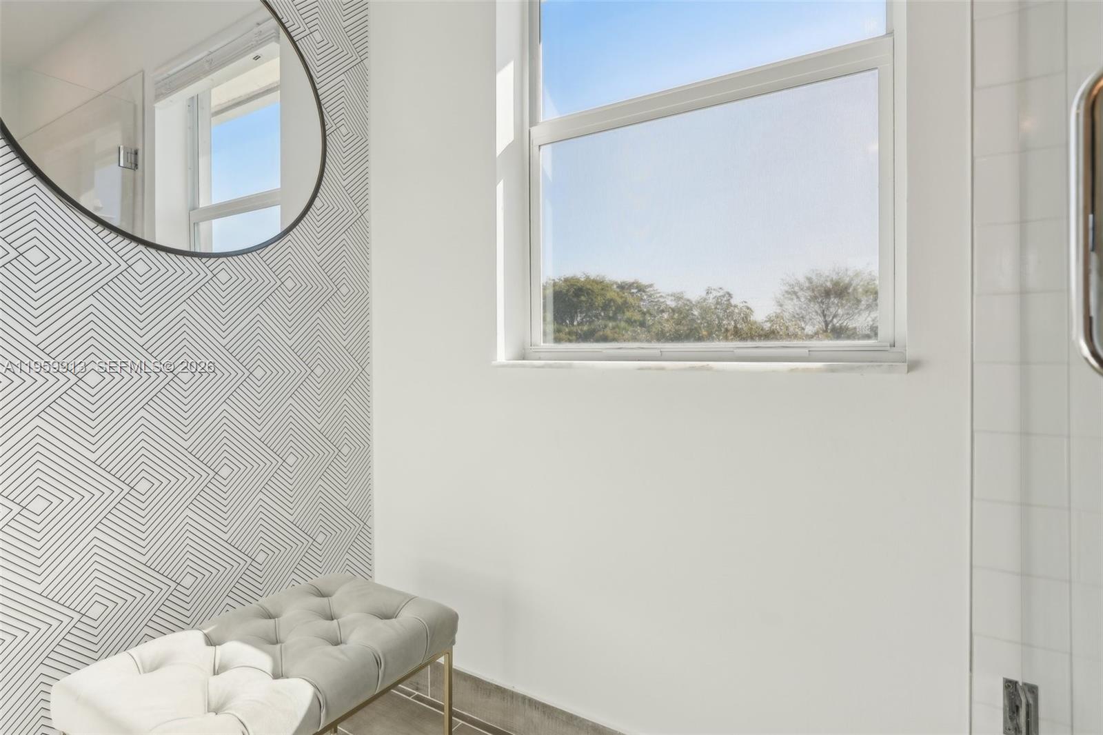 CRYSTAL LAKE 1ST SEC - Residential