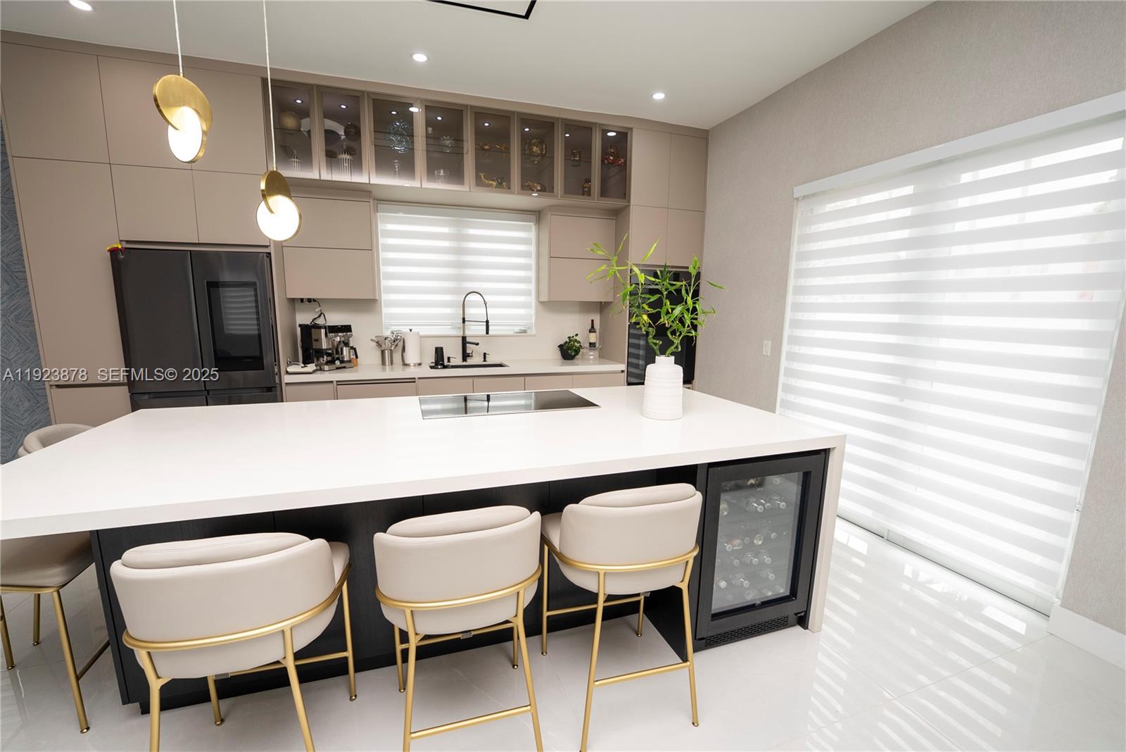 OASIS PARK SQUARE AT DORAL - Residential