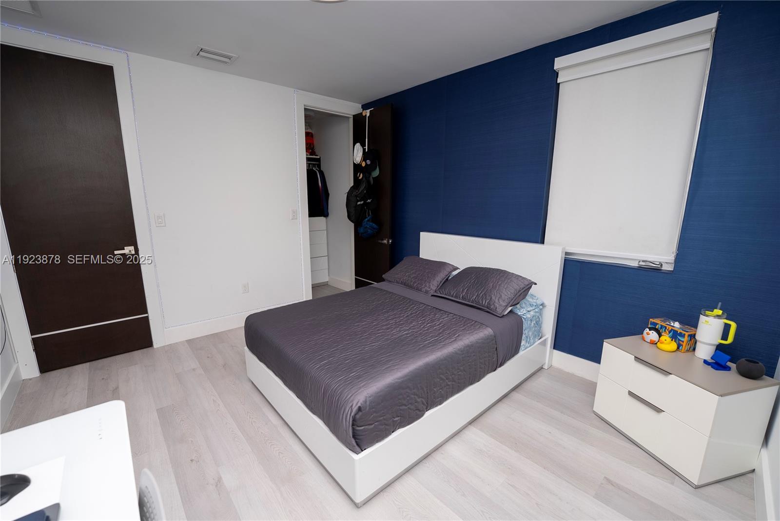 OASIS PARK SQUARE AT DORAL - Residential