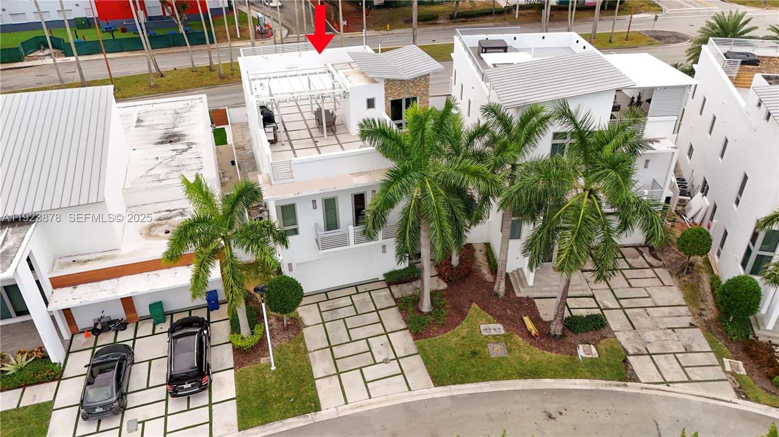 OASIS PARK SQUARE AT DORAL - Residential