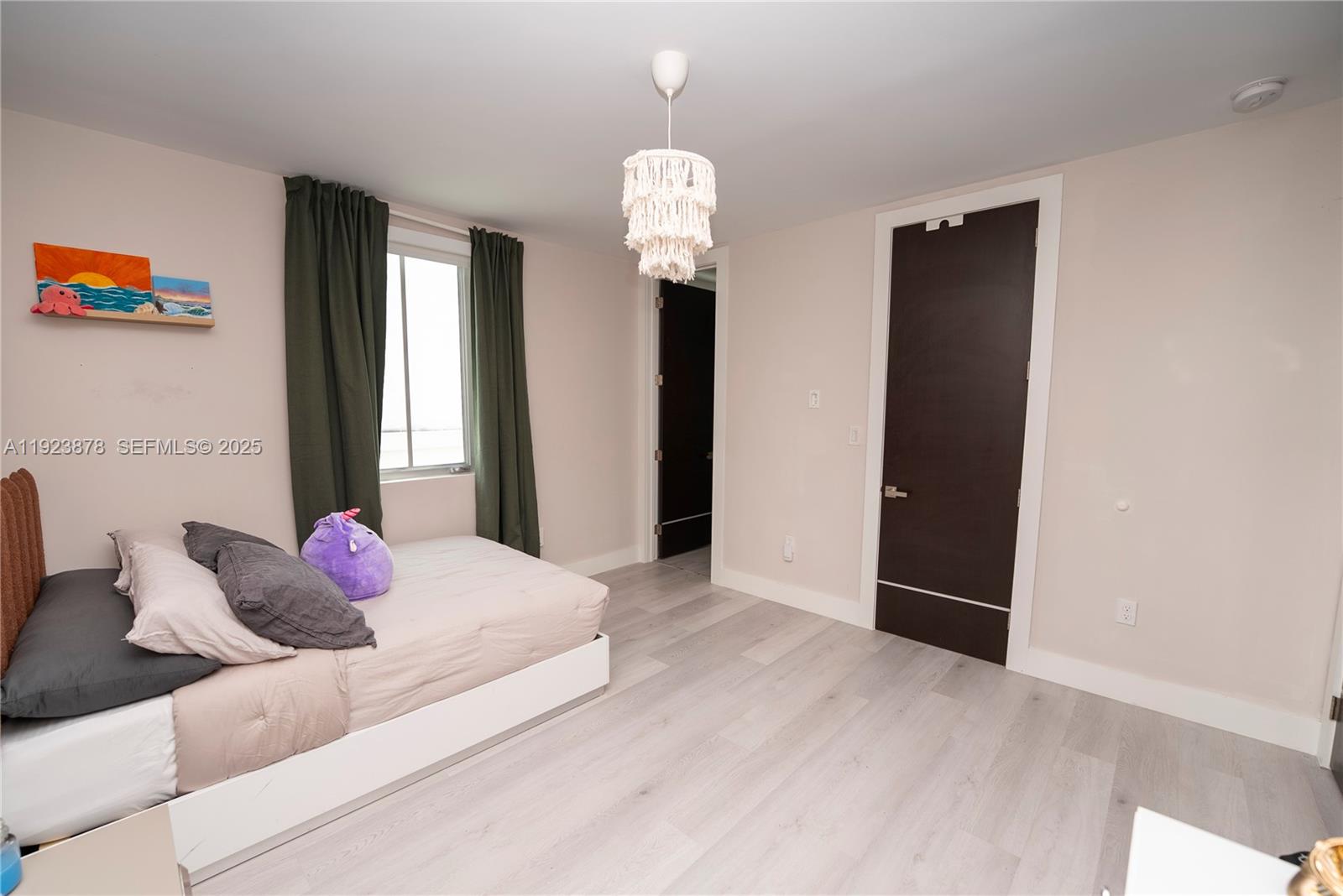 OASIS PARK SQUARE AT DORAL - Residential