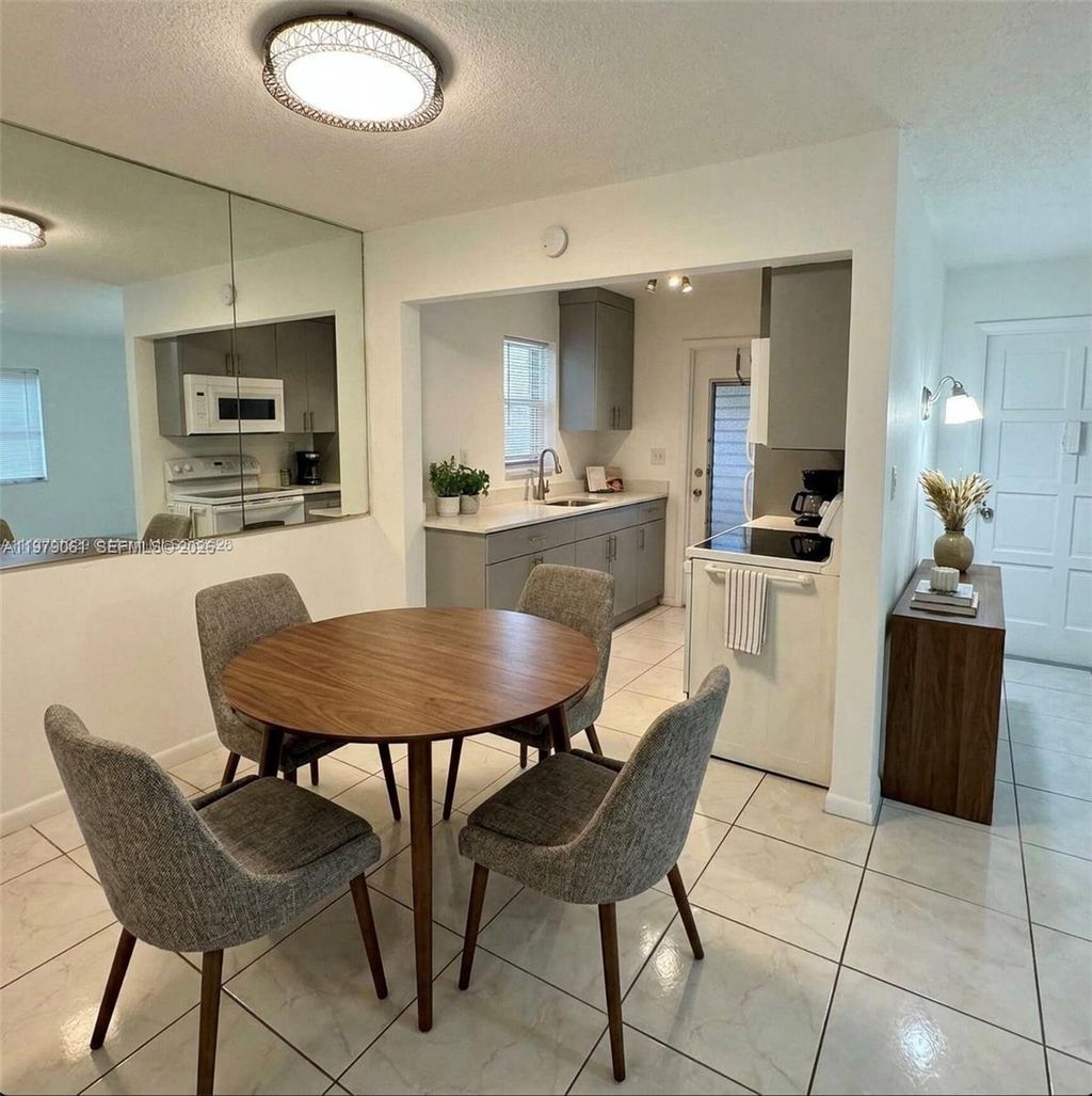 Photo of 2005 Jefferson St #205, Hollywood, FL 33020 (MLS # A11979061)