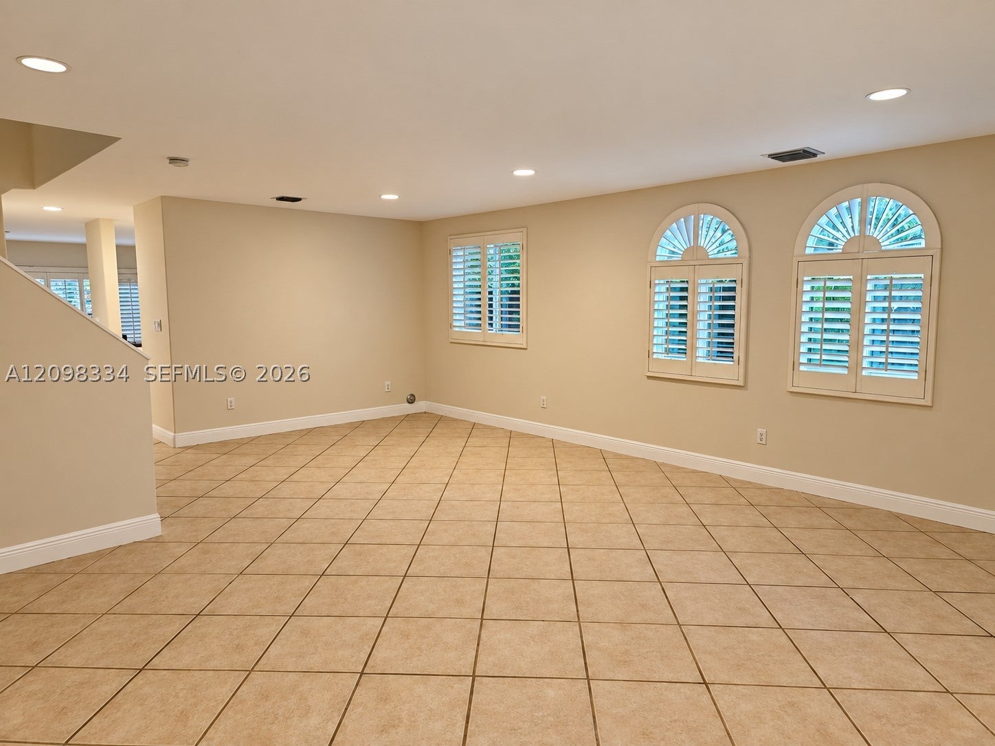 3280 Gifford Ln 3280