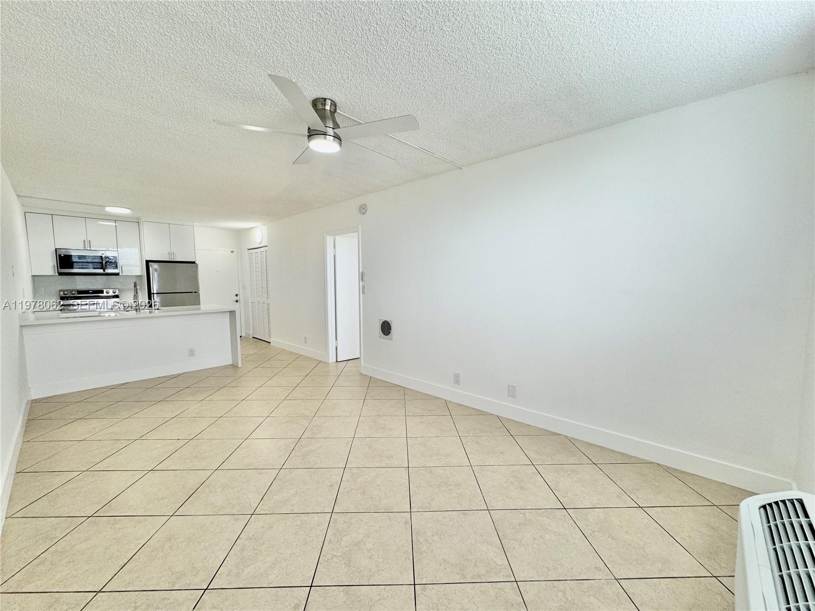 CORAL SPRINGS TOWER CLUB - Residential Lease