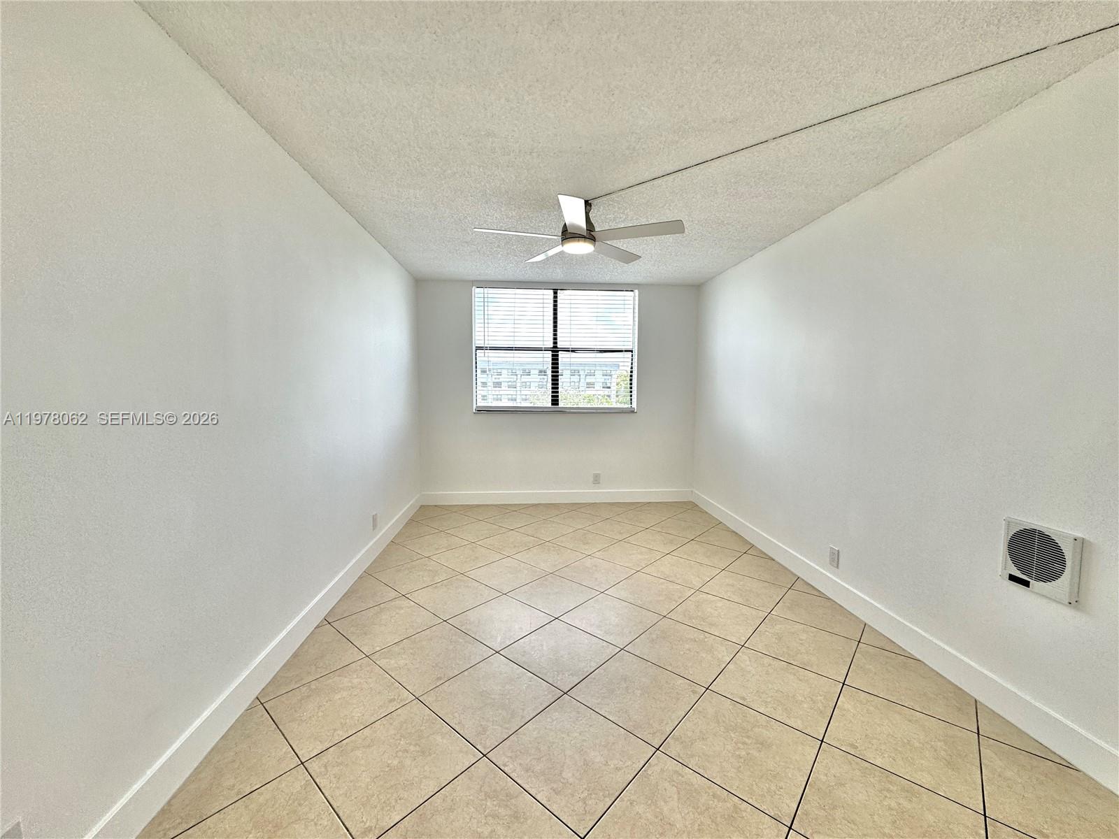 CORAL SPRINGS TOWER CLUB - Residential Lease